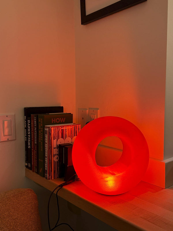 Nova Loop Lamp